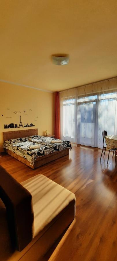 Bastya Apartmanhaz Sarvar Exterior photo